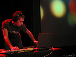 selffish_live_16tons